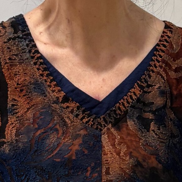 ๐ Sale! ๐ Kamana burnout tie-dye multi-layered V-neck sweater, L - Picture 4 of 8